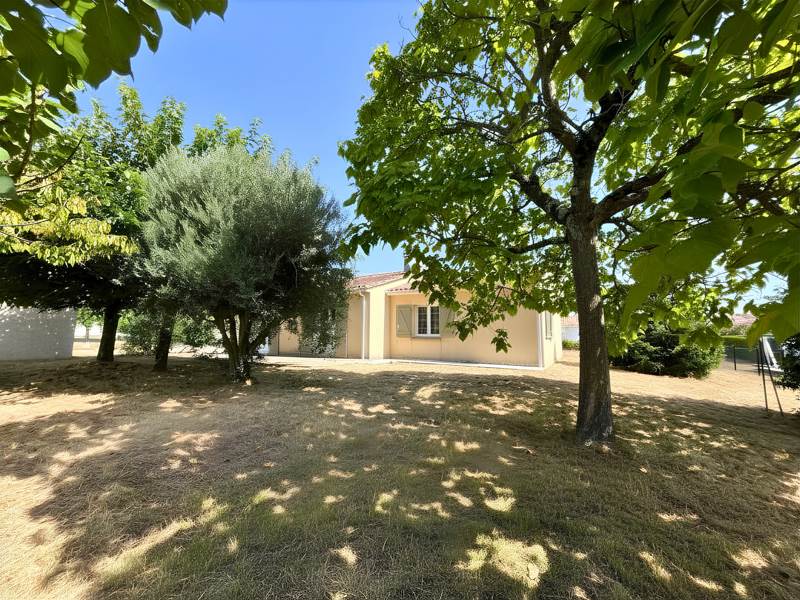 Vente Maison ST MARTIAL DE VITATERNE 17500 4 pièces - 125 m²