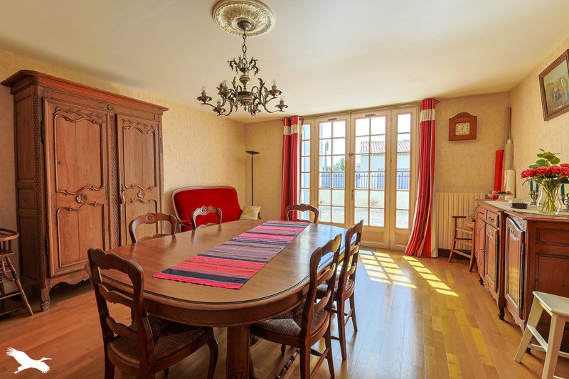 Vente Maison Jonzac - 9 pièces -270 m² - (17500)