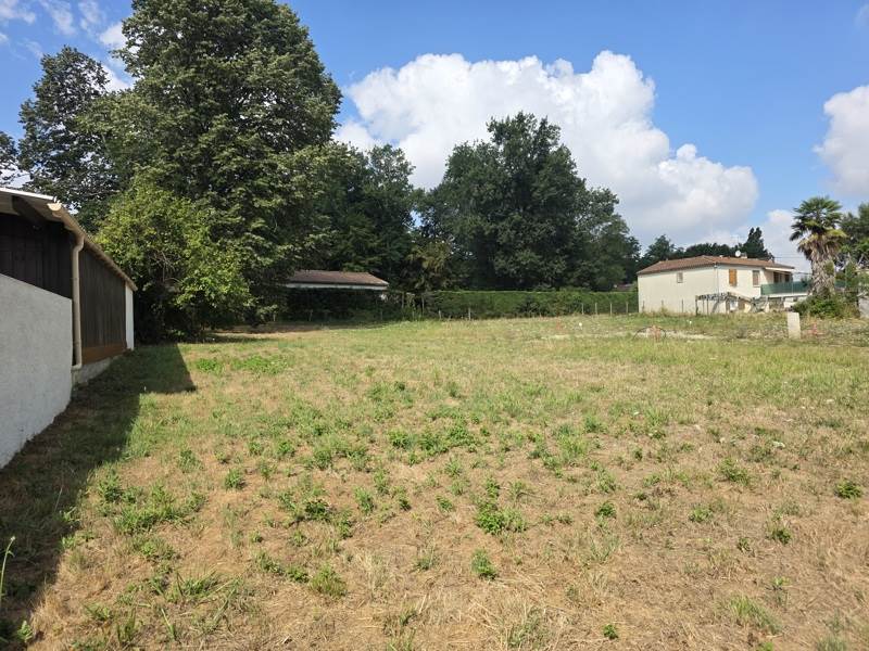Vente Terrain Jonzac - -545 m² - (17500)