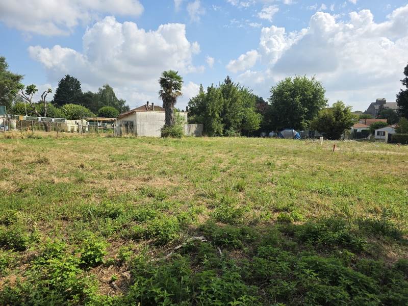 Vente Terrain Jonzac - -545 m² - (17500)