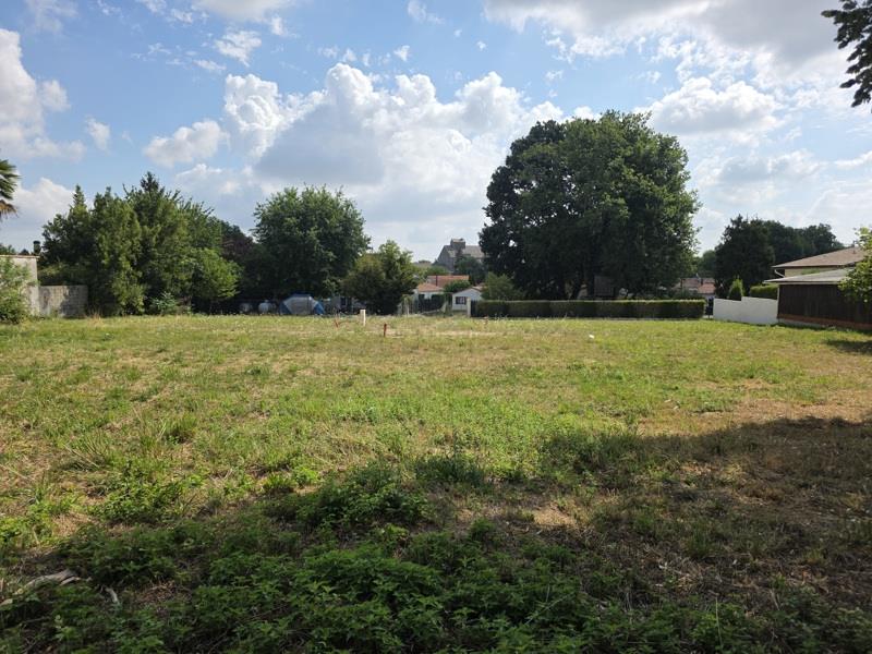 Vente Terrain Jonzac - -489 m² - (17500)