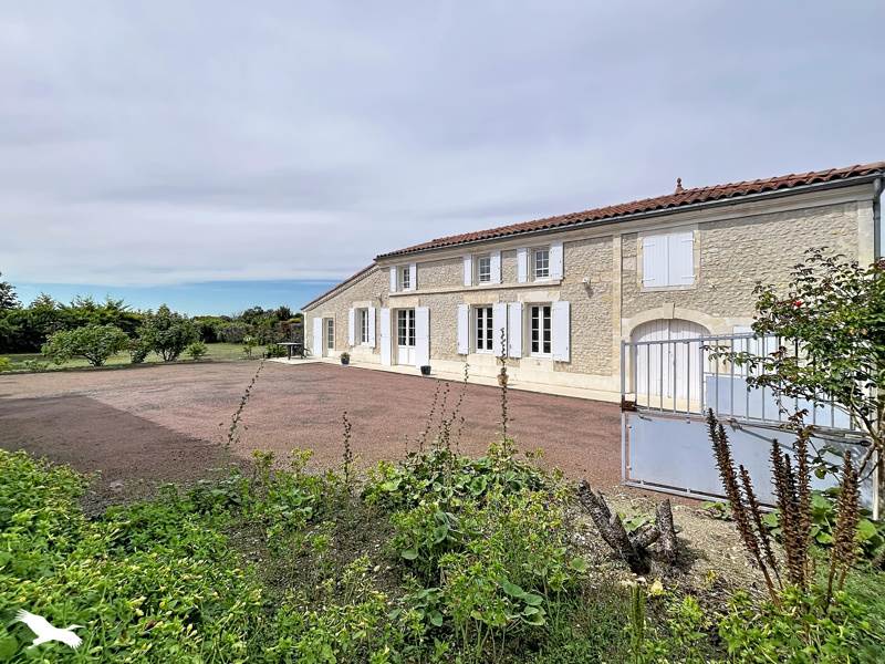 Vente Maison ST EUGENE 17520 5 pièces - 129 m²