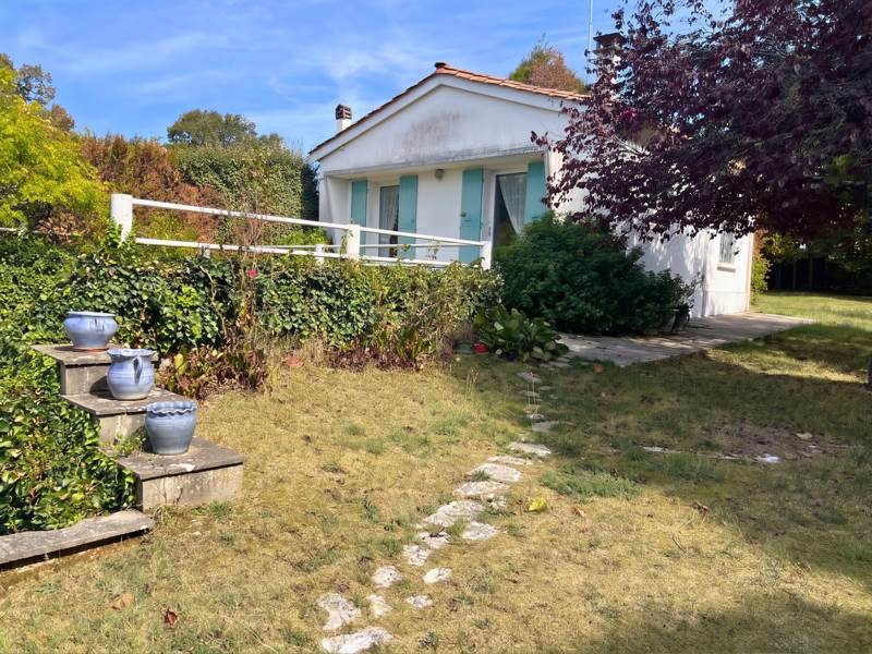 Vente Maison JONZAC - 3 pièces -55 m² - (17500)
