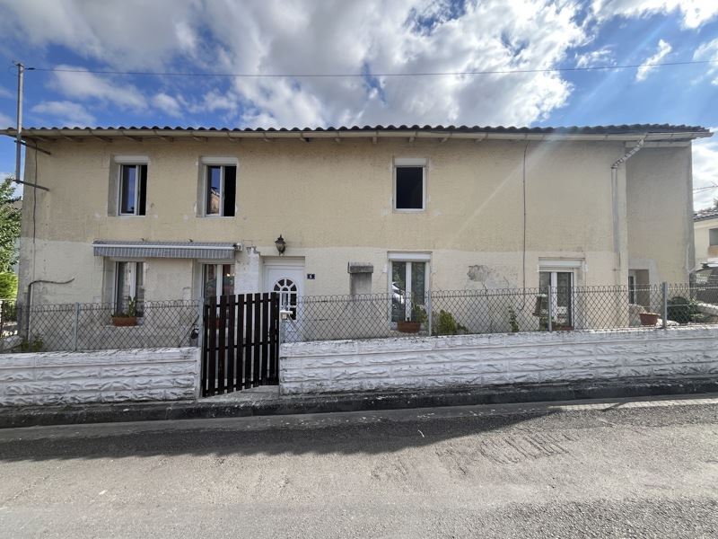 Vente Maison ARCHIAC 17520 6 pièces - 160 m²