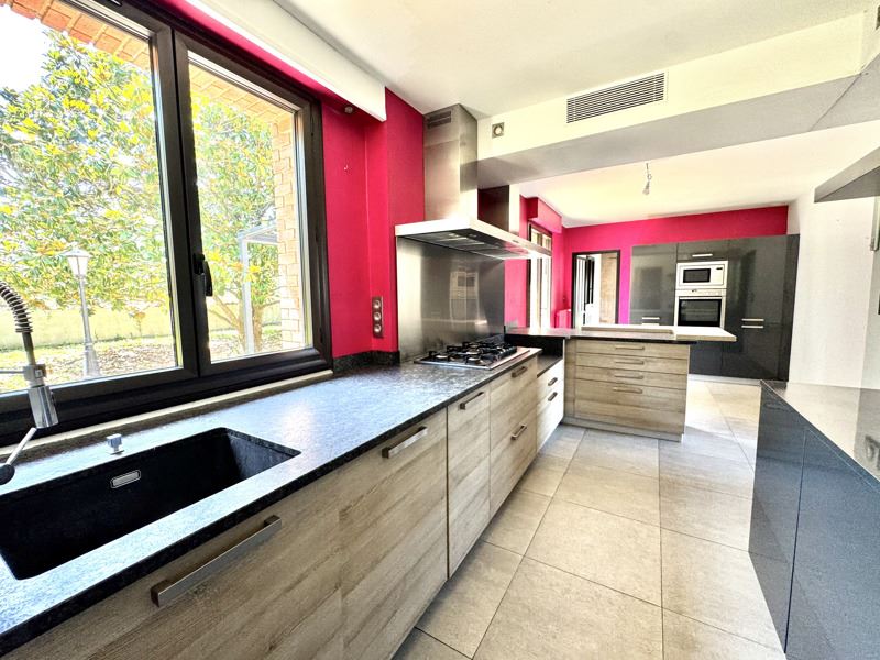 Vente Maison CASTANET TOLOSAN - 5 pièces -150 m² - (31320)