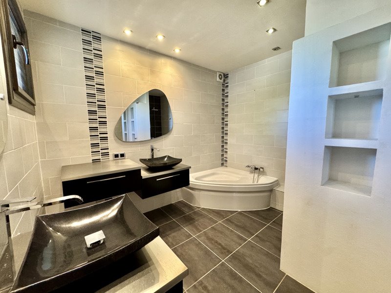 Vente Maison CASTANET TOLOSAN - 5 pièces -150 m² - (31320)