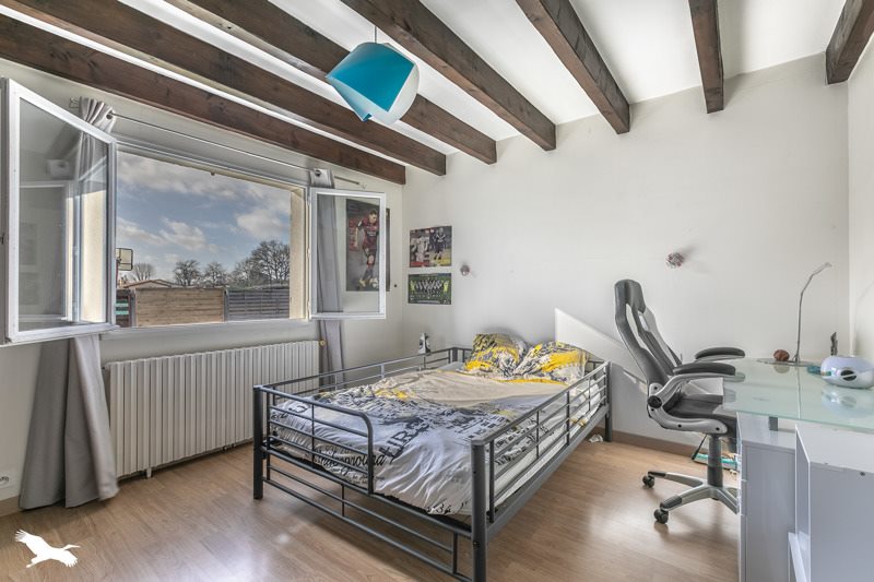 Vente Maison MARTIGNAS SUR JALLE - 8 pièces -185 m² - (33127)