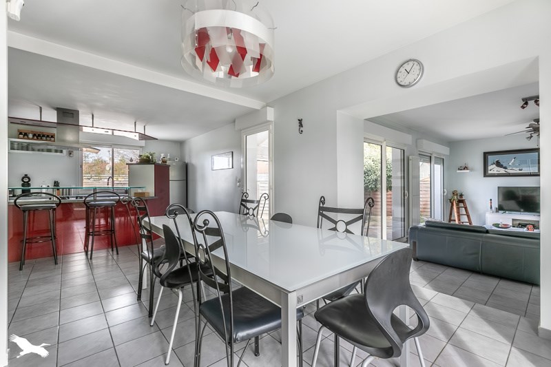 Vente Maison MARTIGNAS SUR JALLE - 8 pièces -185 m² - (33127)