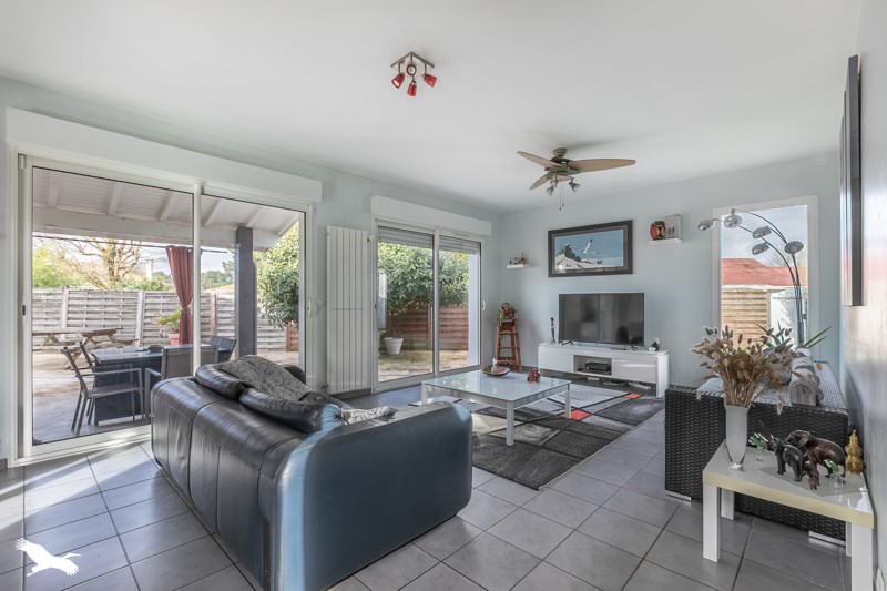 Vente Maison MARTIGNAS SUR JALLE - 8 pièces -185 m² - (33127)