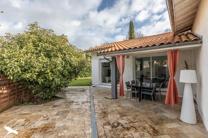 Vente Maison MARTIGNAS SUR JALLE - 8 pièces -185 m² - (33127)