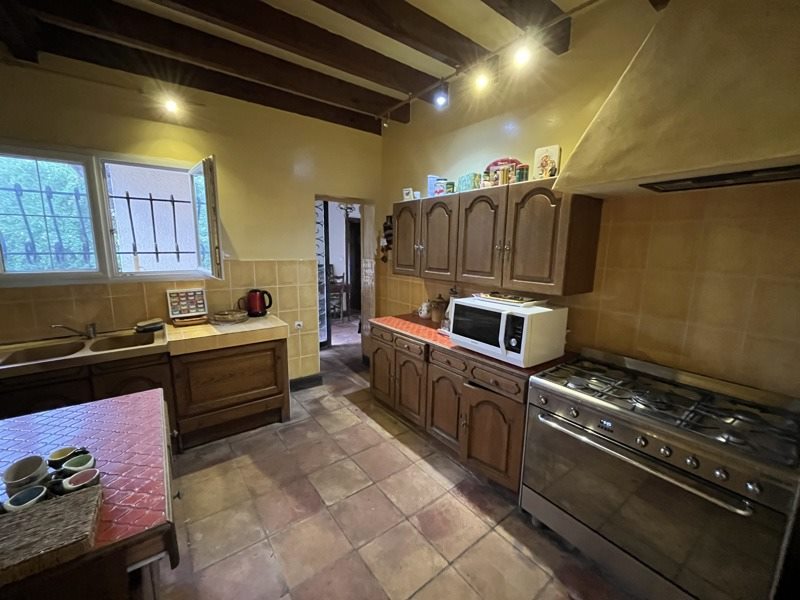 Vente Maison MARTIGNAS SUR JALLE - 8 pièces -248 m² - (33127)