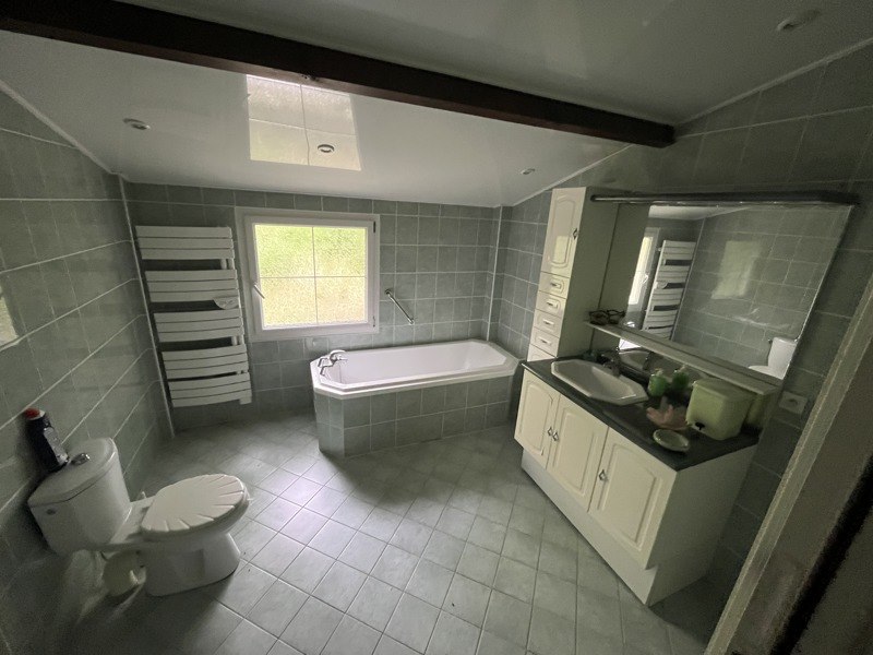 Vente Maison MARTIGNAS SUR JALLE - 8 pièces -248 m² - (33127)