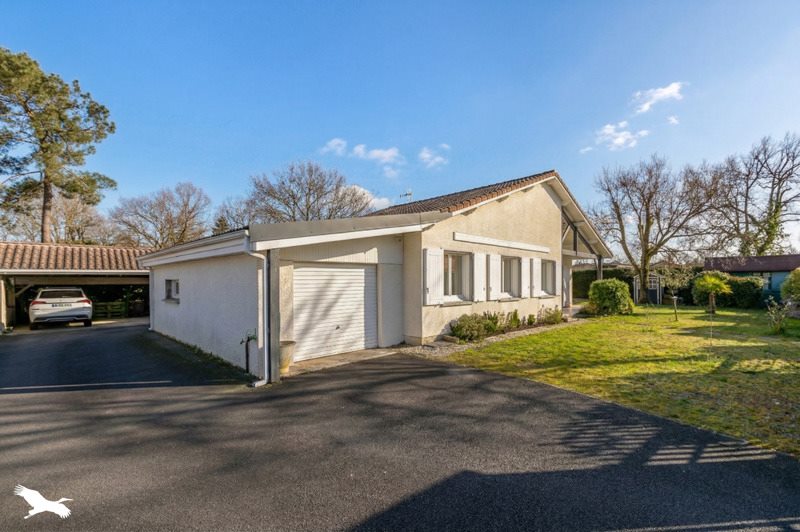 Vente Maison MARTIGNAS SUR JALLE - 7 pièces -138 m² - (33127)