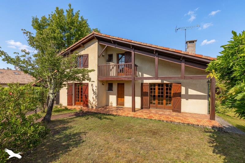 Vente Maison MARTIGNAS SUR JALLE - 5 pièces -126 m² - (33127)