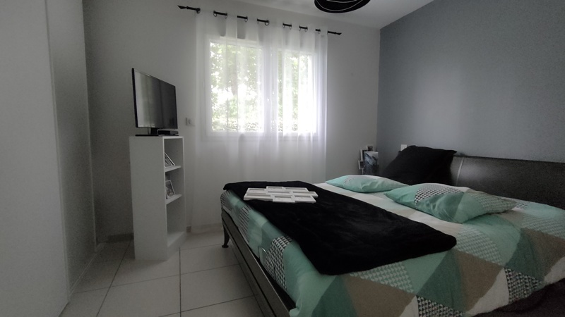 Vente Maison MARTIGNAS SUR JALLE - 5 pièces -112 m² - (33127)