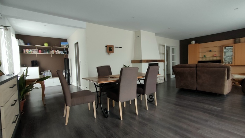 Vente Maison MARTIGNAS SUR JALLE - 6 pièces -238 m² - (33127)
