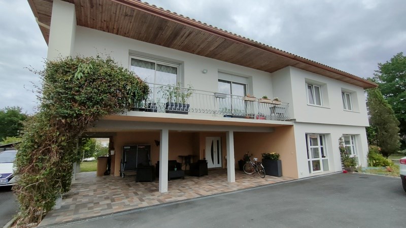 Vente Maison MARTIGNAS SUR JALLE - 6 pièces -238 m² - (33127)
