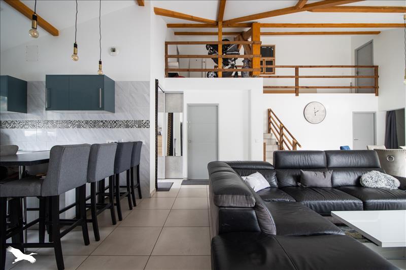 Maison 7 pièces 250 m² · à Bayonne · 250 m² · 998 400 €