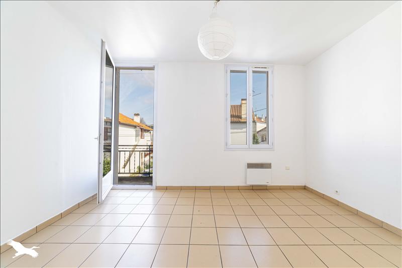 Vente Appartement BAYONNE - 3 pièces -62 m² - (64100)