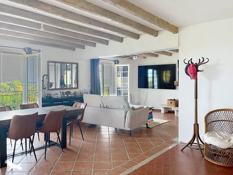 Vente Maison Cambo-les-Bains - 9 pièces -260 m² - (64250)