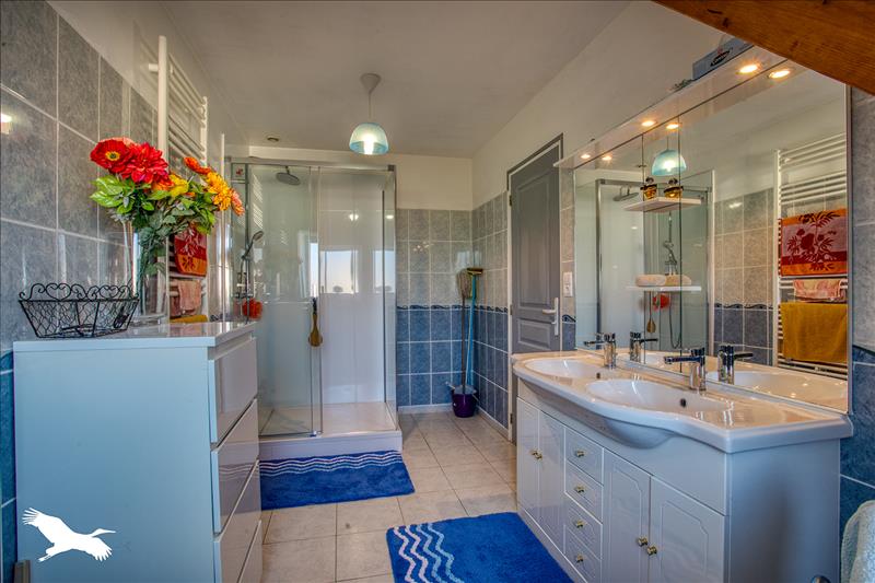 Vente Maison TERRASSON LAVILLEDIEU - 5 pièces -155 m² - (24120)