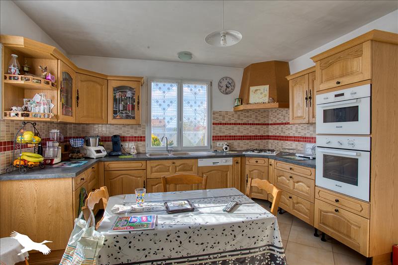 Vente Maison TERRASSON LAVILLEDIEU - 5 pièces -155 m² - (24120)