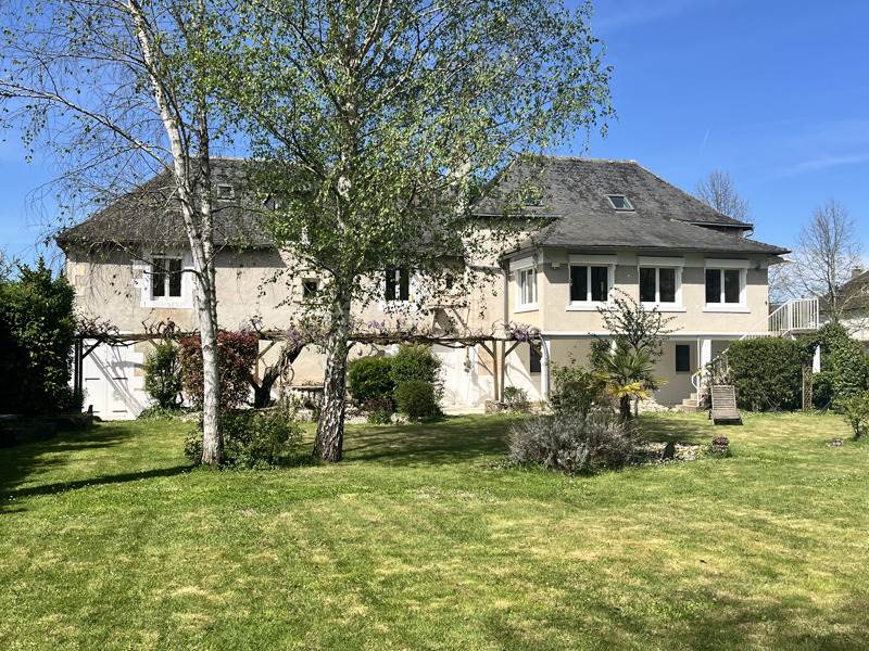 Maison 9 pièces 236 m² · à Terrasson-Lavilledieu · 236 m² · 299 999 €
