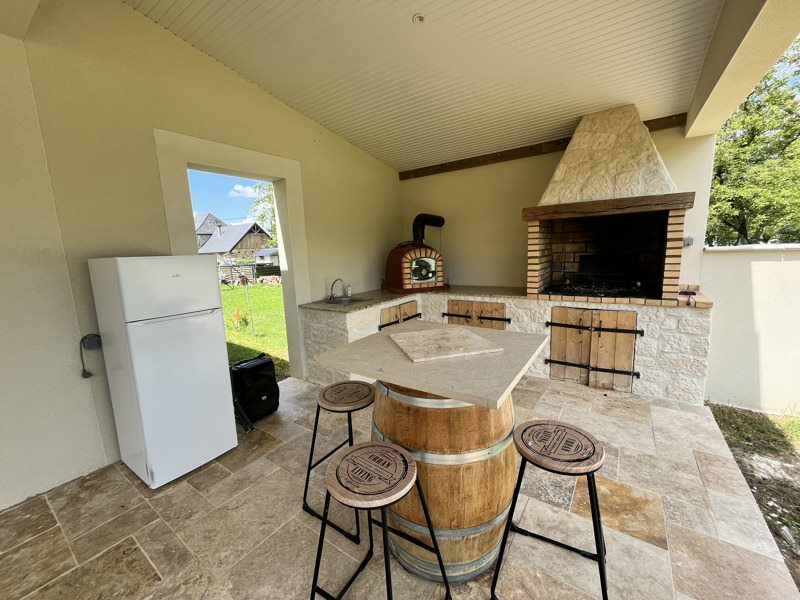 Vente Maison TERRASSON LAVILLEDIEU - 4 pièces -119 m² - (24120)