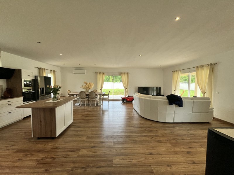 Vente Maison TERRASSON LAVILLEDIEU - 4 pièces -119 m² - (24120)