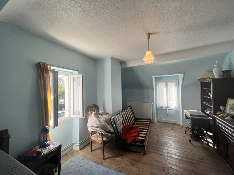 Vente Maison TERRASSON LAVILLEDIEU - 3 pièces -103 m² - (24120)