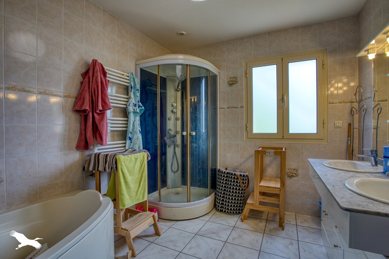Vente Maison TERRASSON LAVILLEDIEU - 6 pièces -130 m² - (24120)