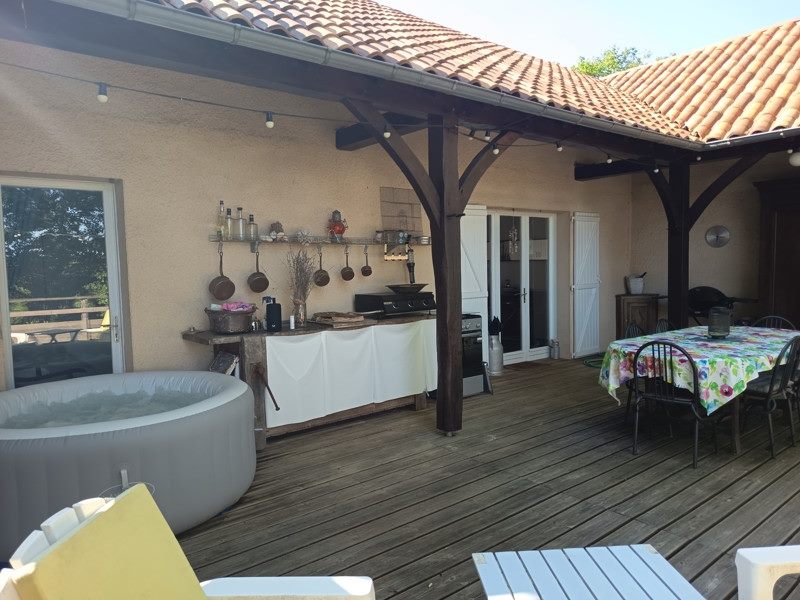 Vente Maison NADAILLAC - 5 pièces -75 m² - (24590)