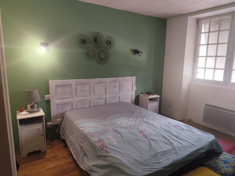 Vente Maison TERRASSON LAVILLEDIEU - 5 pièces -135 m² - (24120)