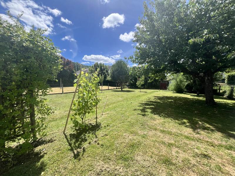 Vente Maison TERRASSON LAVILLEDIEU - 5 pièces -108 m² - (24120)