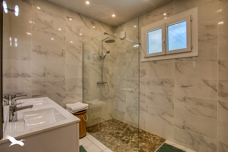 Vente Maison LA FEUILLADE - 7 pièces -255 m² - (24120)