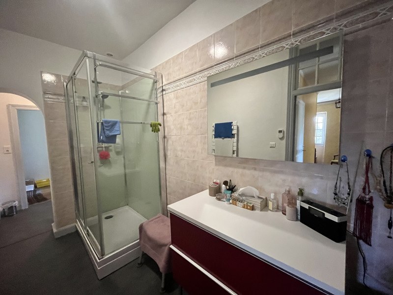 Vente Maison LARCHE - 5 pièces -210 m² - (19600)