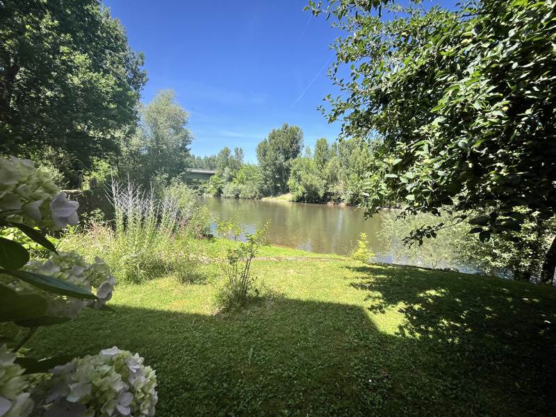 Vente Maison LARCHE - 5 pièces -210 m² - (19600)