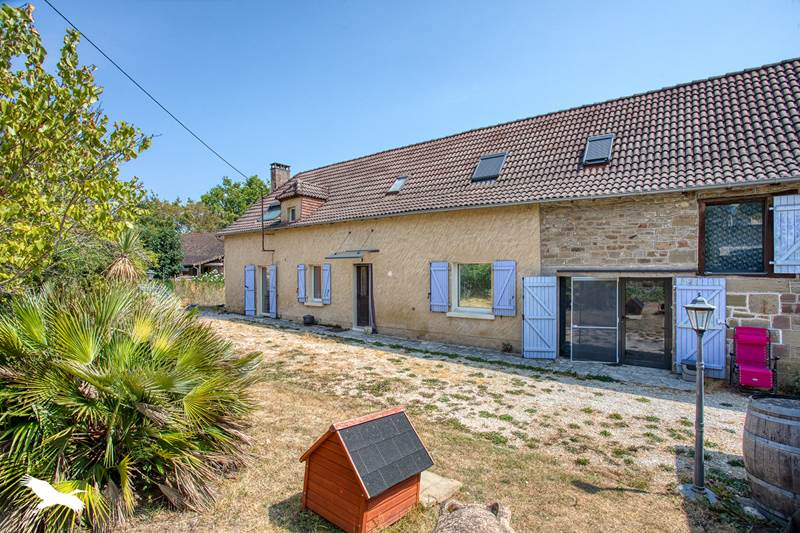 Vente Maison LA FEUILLADE - 5 pièces -203 m² - (24120)