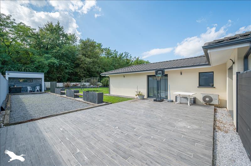 Vente Maison CASTRES GIRONDE - 7 pièces -218 m² - (33640)