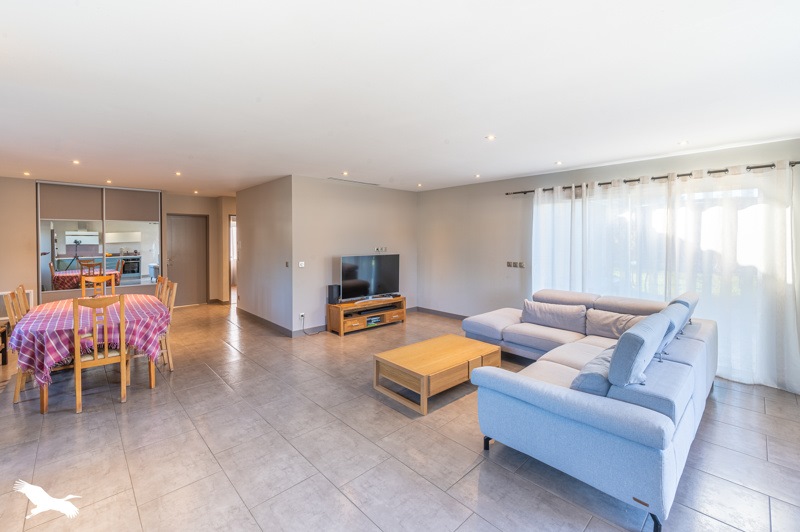 Vente Maison ST SELVE - 7 pièces -131 m² - (33650)