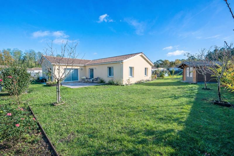 Vente Maison ST SELVE - 7 pièces -131 m² - (33650)