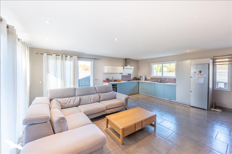Vente Maison ST SELVE - 7 pièces -131 m² - (33650)