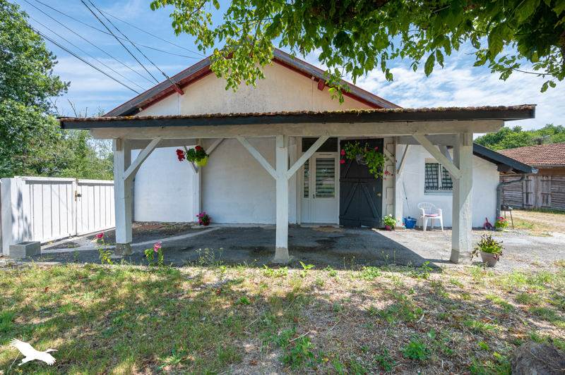 Vente Maison CABANAC ET VILLAGRAINS - 5 pièces -131 m² - (33650)