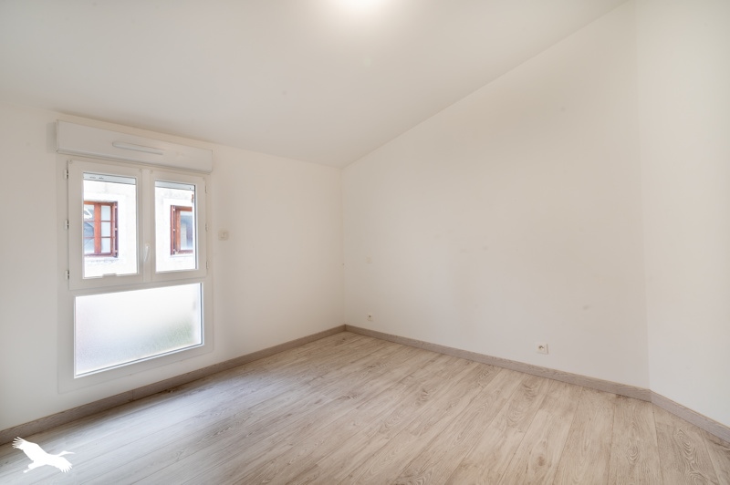 Vente Maison CASTRES GIRONDE - 3 pièces -70 m² - (33640)