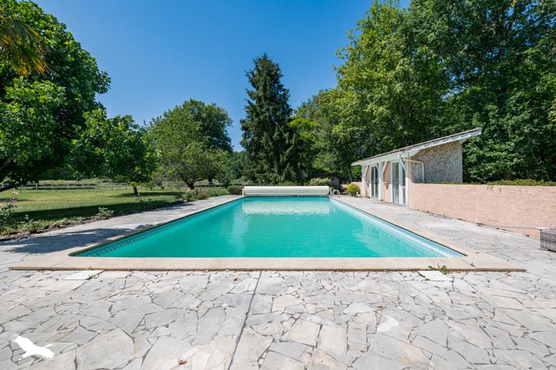 Vente Maison ST MICHEL DE RIEUFRET - 8 pièces -265 m² - (33720)