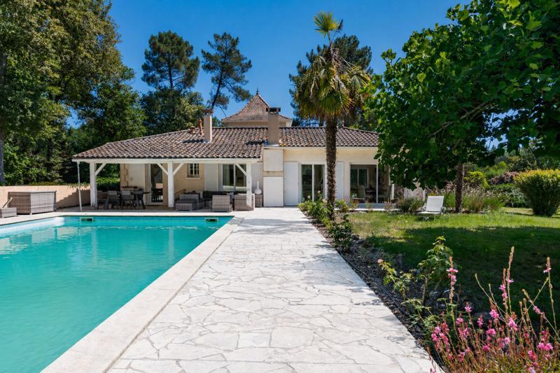 Vente Maison ST MICHEL DE RIEUFRET - 8 pièces -265 m² - (33720)