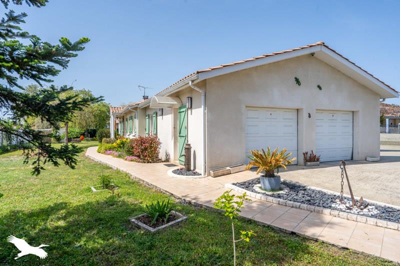 Vente Maison AYGUEMORTE LES GRAVES - 5 pièces -118 m² - (33640)
