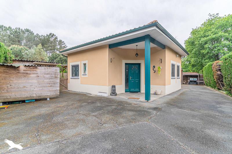 Vente Maison ST MORILLON - 6 pièces -142 m² - (33650)