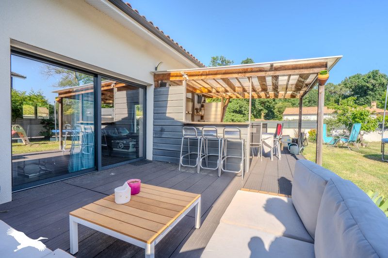 Vente Maison ST SELVE - 5 pièces -117 m² - (33650)