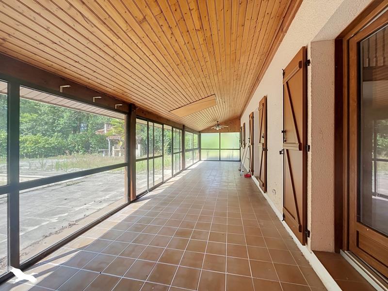 Vente Maison ST SELVE - 6 pièces -157 m² - (33650)